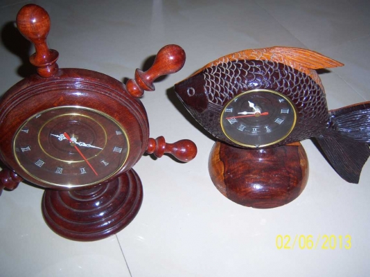 นาฬิกาไม้