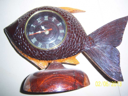 นาฬิกาไม้