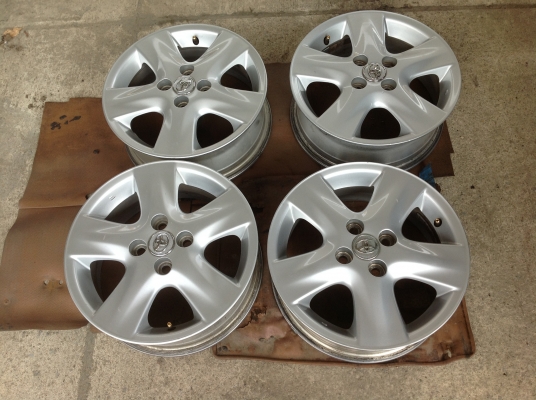 ล้อแมกวีออส15R