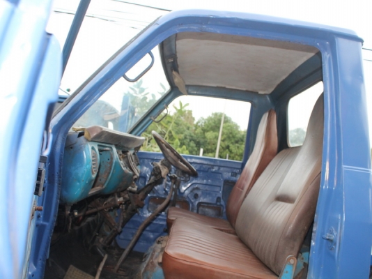 อีซูซุ เครื่อง100ฝาดำ ภาษีเต็มถึงปี 57 หัวเก๋งสาดสีใหม่รถขับขี่ดี