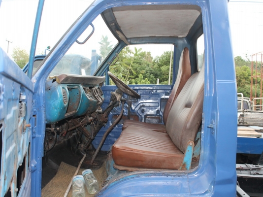 อีซูซุ เครื่อง100ฝาดำ ภาษีเต็มถึงปี 57 หัวเก๋งสาดสีใหม่รถขับขี่ดี