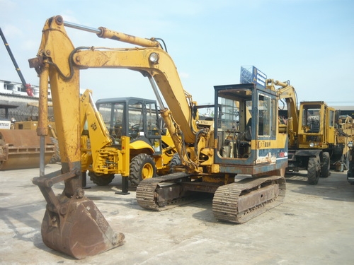 โปรโมชั่นจัดเต็ม !! รถขุด Komatsu PC60-3 พร้อมใช้งาน ราคาสุดพิเศษ 450,000 บาท