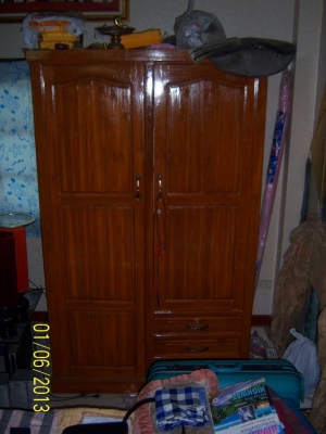 ขายตู้เสื้อผ้า ไม้สัก  สวยๆ