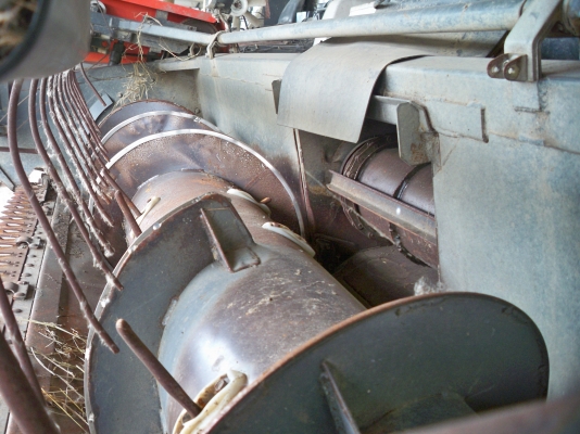 ขายรถเกี่ยวข้าว DC-95GM