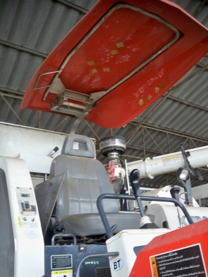 ขายรถเกี่ยวข้าว DC-95GM