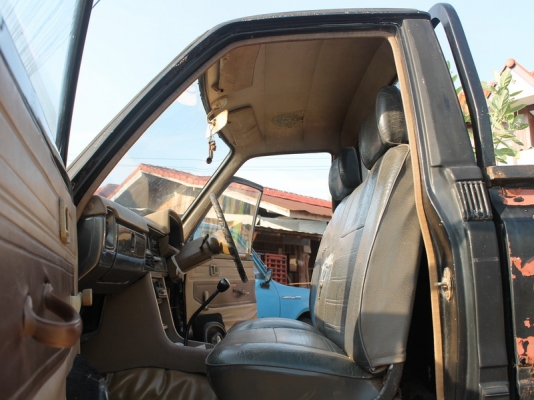 ขาย โตโยต้า RN 30 4 ขอแท้ เครื่องดีเซลแท้เอกสารพร้อมโอนรภาษีเต็ม