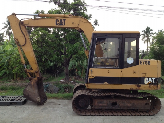 ขายรถแบคโฮล CAT - E70B (ขนาดเท่า PC60) นำเข้าเอง มือสองจากญี่ปุ่น