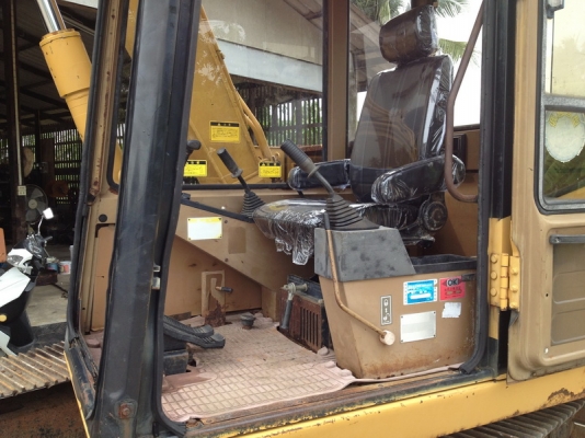 ขายรถแบคโฮล CAT - E70B (ขนาดเท่า PC60) นำเข้าเอง มือสองจากญี่ปุ่น