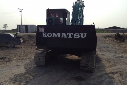 komatsu  pc 120 รุ่น 5 สภาพพร้อมใช้งาน  มีเเอร์พร้อม  เอกสารใบอินวอย