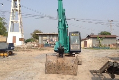 komatsu  pc 120 รุ่น 5 สภาพพร้อมใช้งาน  มีเเอร์พร้อม  เอกสารใบอินวอย