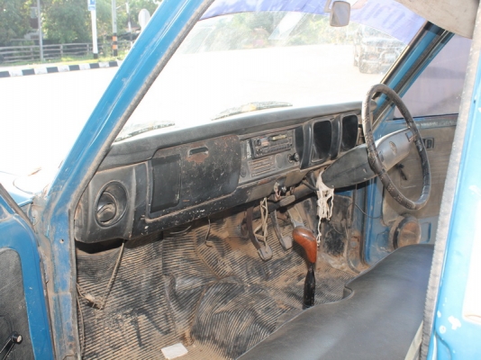 โตโยต้า RN 25 5 ขอแท้แซสซีสวย ภายในได้เดิมๆภาษีเต็มถึงปี 57