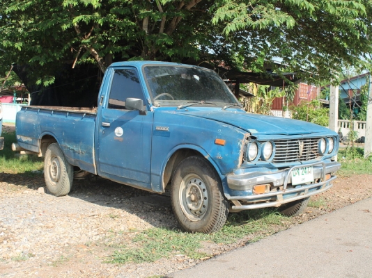 โตโยต้า RN 25 5 ขอแท้แซสซีสวย ภายในได้เดิมๆภาษีเต็มถึงปี 57