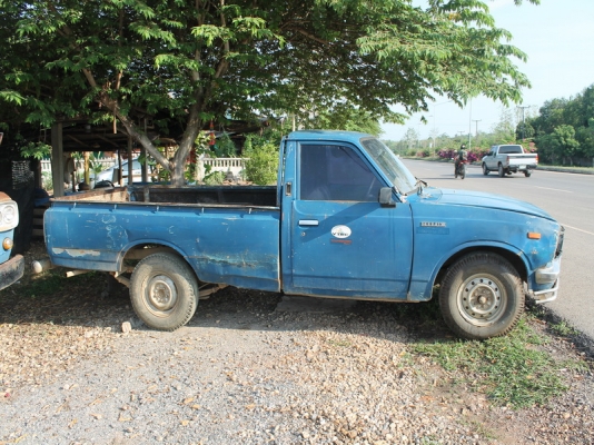 โตโยต้า RN 25 5 ขอแท้แซสซีสวย ภายในได้เดิมๆภาษีเต็มถึงปี 57