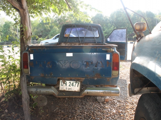 โตโยต้า RN 25 5 ขอแท้แซสซีสวย ภายในได้เดิมๆภาษีเต็มถึงปี 57