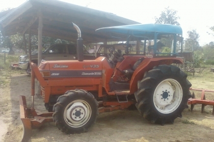 ขายรถไถ คูโบต้า L435 มีอุปกรณ์ ดันหน้า ผาน6