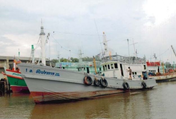 ขายเรือประมงสภาพดี พร้อมใช้งาน เจ้าของเรือขายเอง คุณอำนาจโทร 0843628545