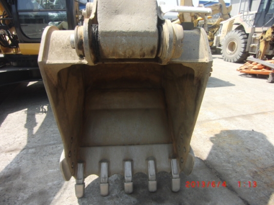 ขายรถขุด CAT320D-E  สภาพดีมากๆๆๆ  สนใจติดต่อเจี๊ยบค่ะ โทร 087-3310254 ค่ะ