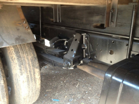 ขาย 6ล้อ"เสี่ยสั่งลุย"  ISUZU NPR59LU5FM 115 ห้างแท้ ปี38สภาพเดิมๆ  เครื่องเดิม4BD1 แห้งๆ ไม่หลวมไม่ไอ ช่วงล่างเดิมๆ คัสซีสวยมาก เดิมโรงงาน พร้อมกระบะคาร์โก้ สวยๆพื้นไม้ ยางสวย6เส้น หัวบางดีสีดี ภายในโอเค คอนโซลครบ ขายตามสภาพ พร้อมใช้ พร้อมลุยงา