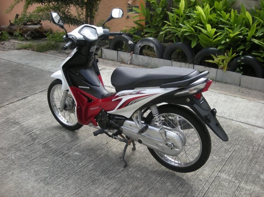 wave 110i ปี2012 สีขาวแดง เดิมๆ wave 110i ปี2012 สีขาวแดง เดิมๆ