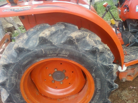 ขายคูโบต้า L3608 พร้อมใบมีดดันดินหน้า ผาน5 รถสวยๆ