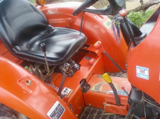 ขายคูโบต้า L3608 พร้อมใบมีดดันดินหน้า ผาน5 รถสวยๆ