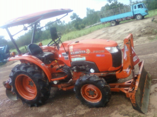 ขายคูโบต้า L3608 พร้อมใบมีดดันดินหน้า ผาน5 รถสวยๆ