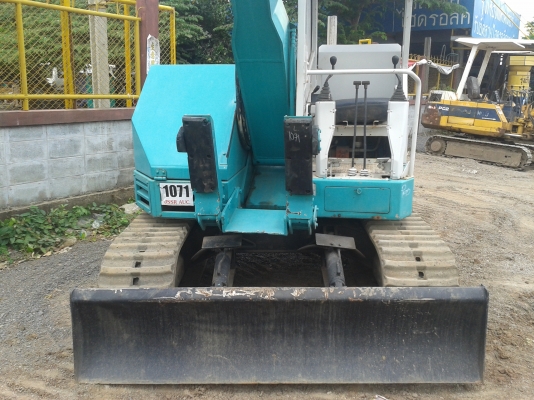 ขายรถแบ็คโฮ หัวคีบ HANIX s&b 550gs ขายรถแบ็คโฮ หัวคีบ HANIX s&b 550gs