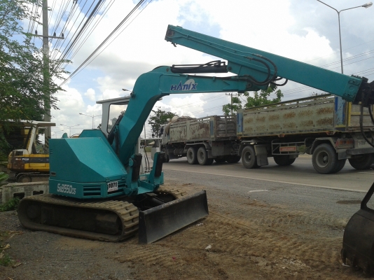 ขายรถแบ็คโฮ หัวคีบ HANIX s&b 550gs ขายรถแบ็คโฮ หัวคีบ HANIX s&b 550gs