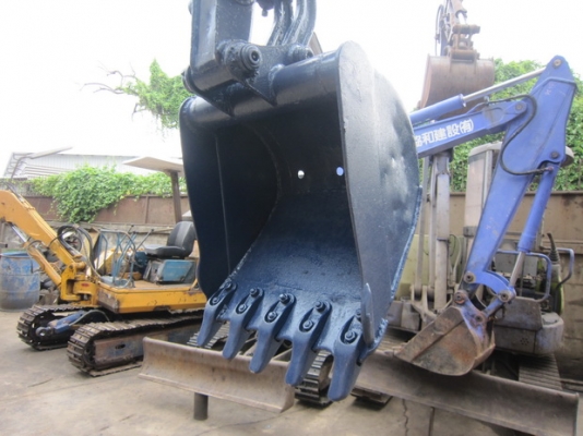 ขาย รถขุด KOMATSU รุ่น PC30-6- มีหัวเก๋ง มือสองญี่ปุ่น ขาย รถขุด KOMATSU รุ่น PC30-6- มีหัวเก๋ง มือสองญี่ปุ่น