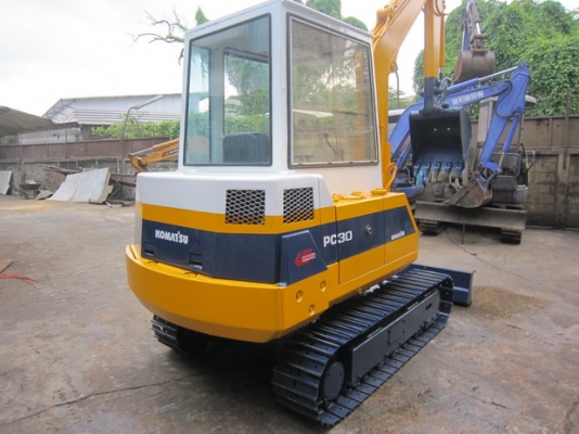 ขาย รถขุด KOMATSU รุ่น PC30-6- มีหัวเก๋ง มือสองญี่ปุ่น ขาย รถขุด KOMATSU รุ่น PC30-6- มีหัวเก๋ง มือสองญี่ปุ่น