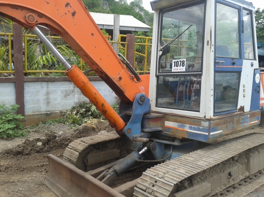 ขายรถแบ็คโฮ ขุด-ดัน KOBOTA kh 055 ขายรถแบ็คโฮ ขุด-ดัน KOBOTA kh 055