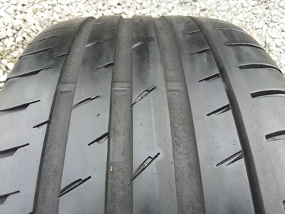 ขายยาง235/40/19 ปี 1510/3เส้น+4609/1เส้น CONTINENTAL  1 ชุด