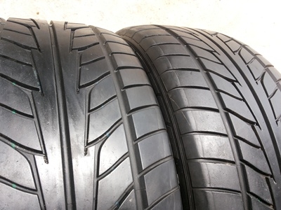 ขายยาง245/40/20 ปี 3808 NITTO Nt555 Japan 1 คู่ ขายยาง245/40/20 ปี 3808 NITTO Nt555 Japan 1 คู่