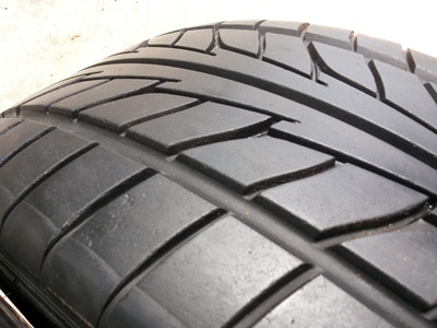 ขายยาง245/40/20 ปี 3808 NITTO Nt555 Japan 1 คู่ ขายยาง245/40/20 ปี 3808 NITTO Nt555 Japan 1 คู่