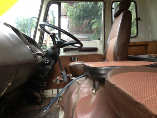 ขายซูโม่ 227 รถเดิมๆสวยมากครับ ราคา 975,000 หายากนะครับราคานี้ ซื้อไปพร้อมทำงานไม่ต้องทำไรเลย..