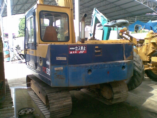 ต้องการขายรถขุดยี่ห้อkomatsu-pc60-2รถนำเข้าจากญี่ปุ่น ต้องการขายรถขุดยี่ห้อkomatsu-pc60-2รถนำเข้าจากญี่ปุ่น