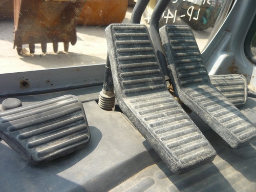 รถขุดKobelco SK120 ซุปเปอร์ รถเก่านอก สภาพสมบูรณ์ เพิ่งเหยียบถึงไทย