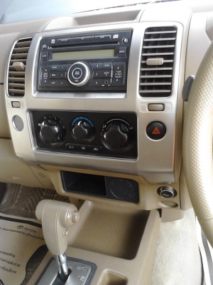 ต้องการขาย นิสสัน นาวาร่า 4ประตู ราคา495000ต่อรองได้ครับ