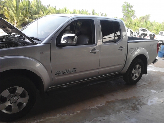 ต้องการขาย นิสสัน นาวาร่า 4ประตู ราคา495000ต่อรองได้ครับ