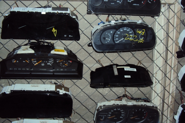 ขายจอไมล์รถยนต์ ทั้งญี่ปุ่นและยุโรป มีให้เลือกจำนวนมาก ขายจอไมล์รถยนต์ ทั้งญี่ปุ่นและยุโรป มีให้เลือกจำนวนมาก