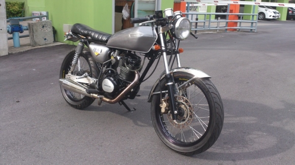 ขายHONDA CG110 Cafe แต่งเต็มรถสวยเครื่องแน่น เล่มส้ม
