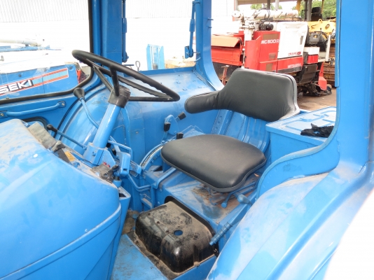 รถไถฟอร์ด 7610 รถนอกนำเข้า  ขับเคลื่อน 4 ล้อ เครื่อง4สูบ