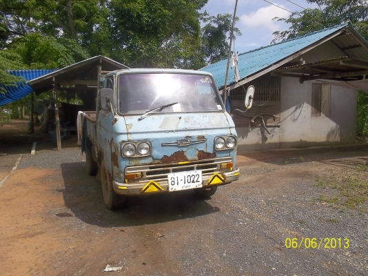 ขาย4ล้อกลาง  นิสสันคาร์บอนเครี่องอิซูสุ85แรง พร้อมใช้