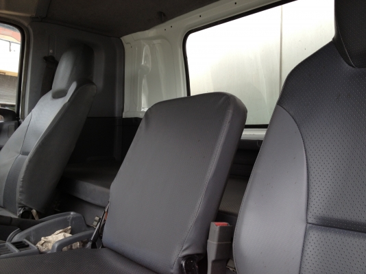 ขาย ISUZU FTRหัวโรโบคอบ CNG ห้างแท้ออกตรีเพชรปี 53 ตู้แห้งอลูมิเนียม10บาน 7.5เมตร เหมือนรถใหม่ จดทะเบียน ตุลาคม 2553