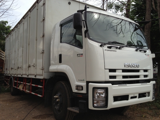 ขาย ISUZU FTRหัวโรโบคอบ CNG ห้างแท้ออกตรีเพชรปี 53 ตู้แห้งอลูมิเนียม10บาน 7.5เมตร เหมือนรถใหม่ จดทะเบียน ตุลาคม 2553