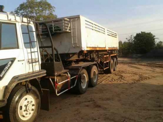 ขายหัวลากพร้อมหาง 18 ล้อ