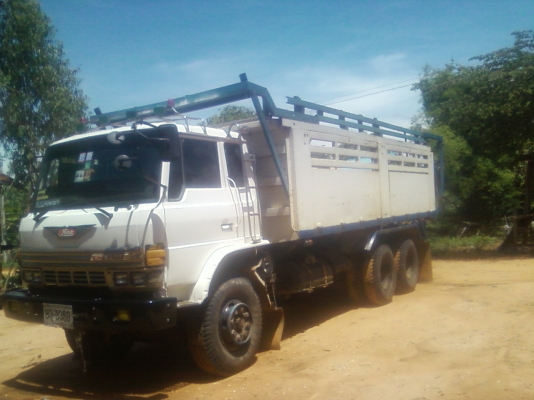 ขาย HINO SUMO 227 EM 100 แท้เดิมๆทั้งคันสวยหมดหัวจรดทาย ขาย HINO SUMO 227 EM 100 แท้เดิมๆทั้งคันสวยหมดหัวจรดทาย