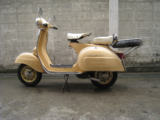 vespa (italy) sprint 150 เเละ px150 เดิมๆ สภาพสวย ทะเบียนโอน