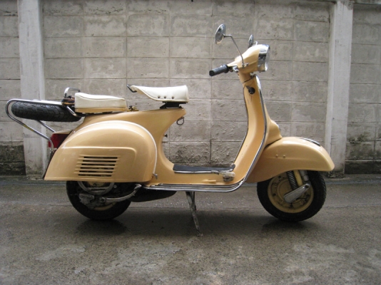 vespa (italy) sprint 150 เเละ px150 เดิมๆ สภาพสวย ทะเบียนโอน