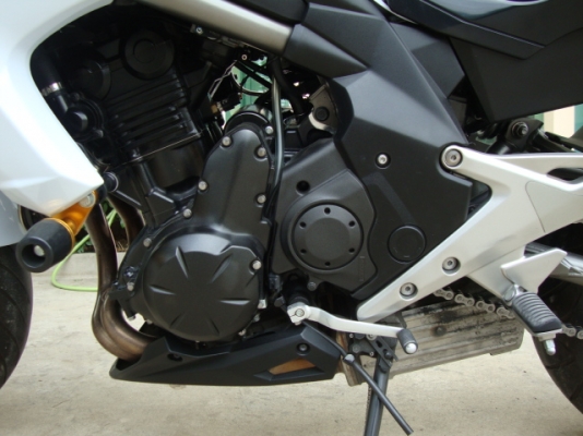 ขอขาย er6n 2012 สีขาว สวย เดิมๆๆคับ (ผ่อนได้คับ) ขอขาย er6n 2012 สีขาว สวย เดิมๆๆคับ (ผ่อนได้คับ)